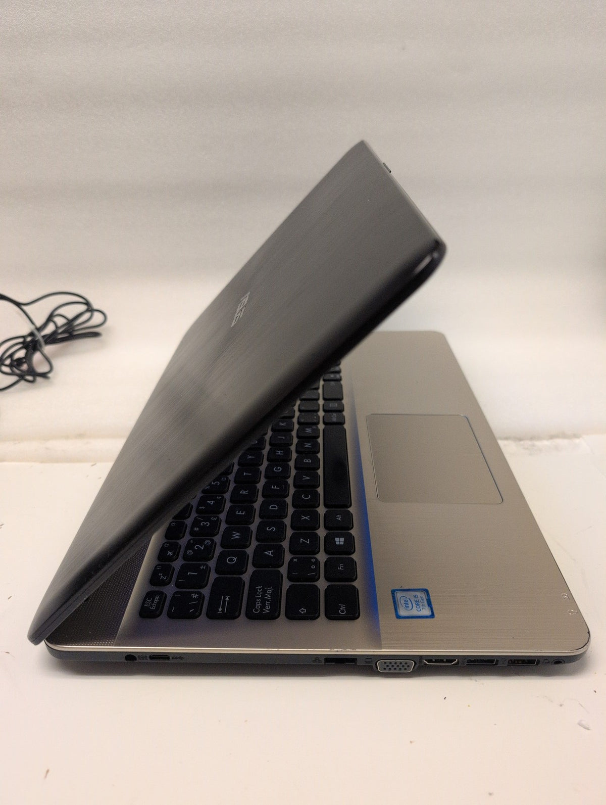 🎸 ASUS X541UA X541U 15.6" Laptop Intel Core i5-7200U 8GB RAM 1TB HDD Win10