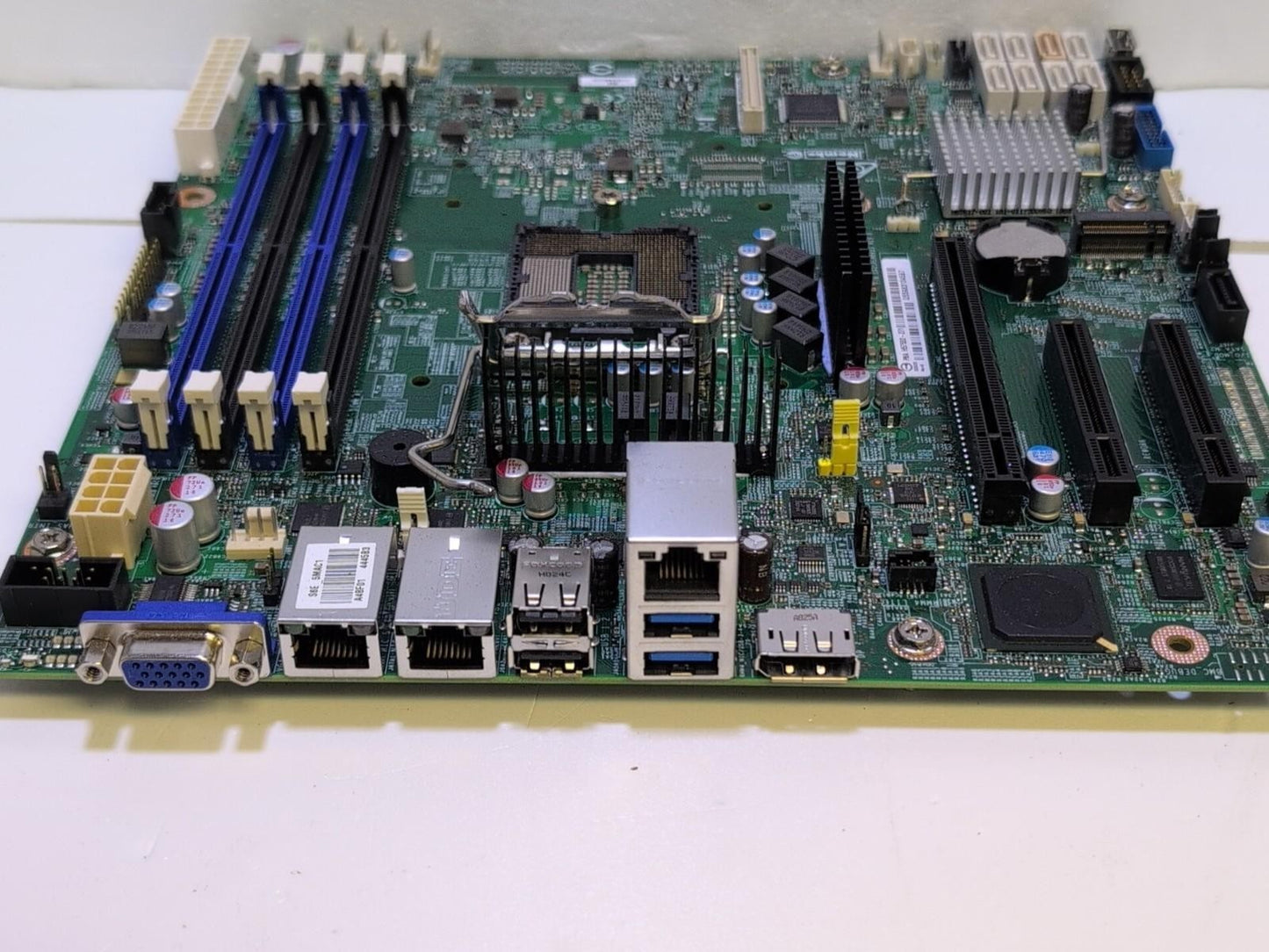 INTEL H57532-270/271 Server Motherboard 31S6EMB0090 With I/O Shield Tested -