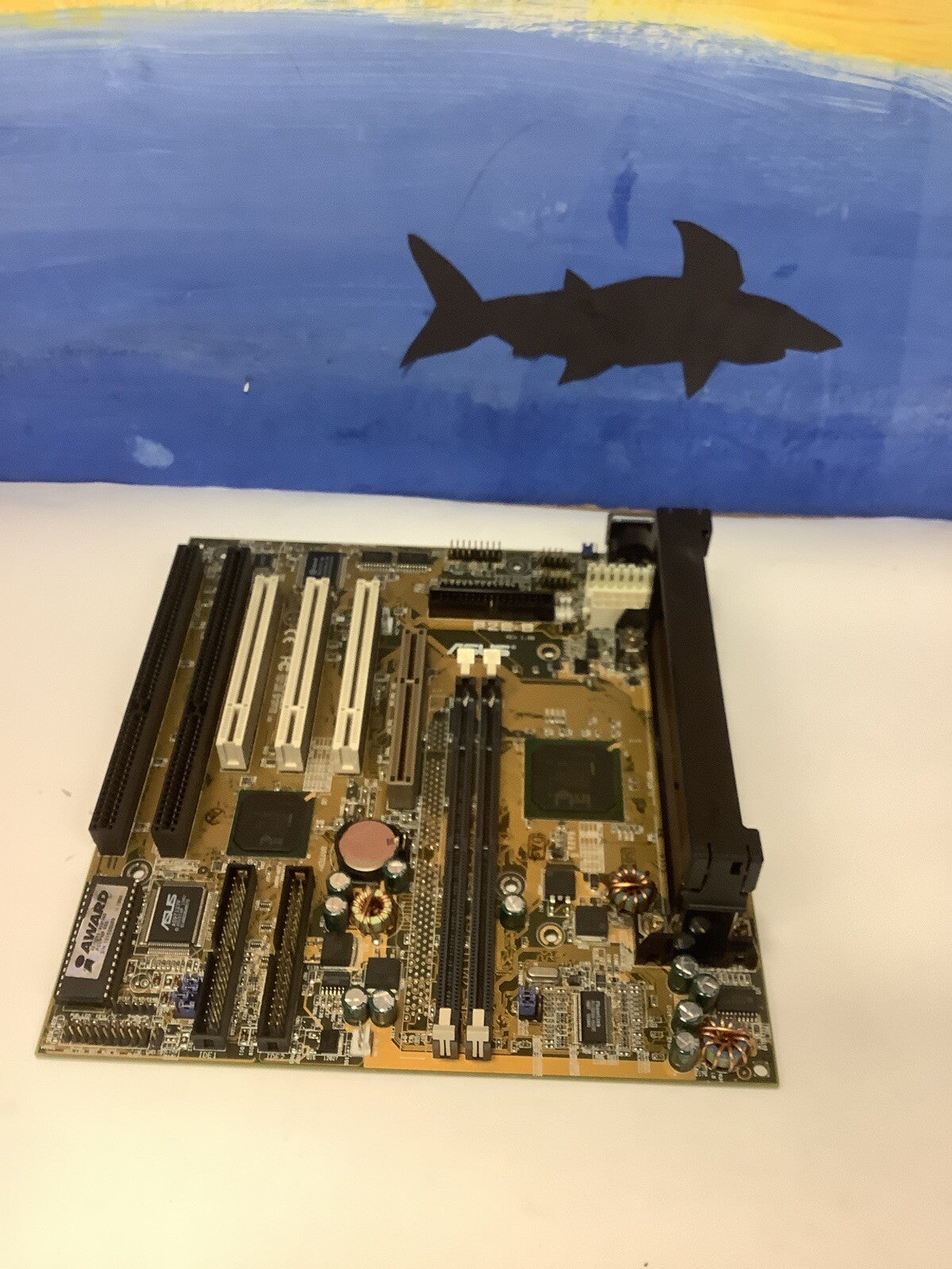 ASUS P2E-B motherboard Slot-1