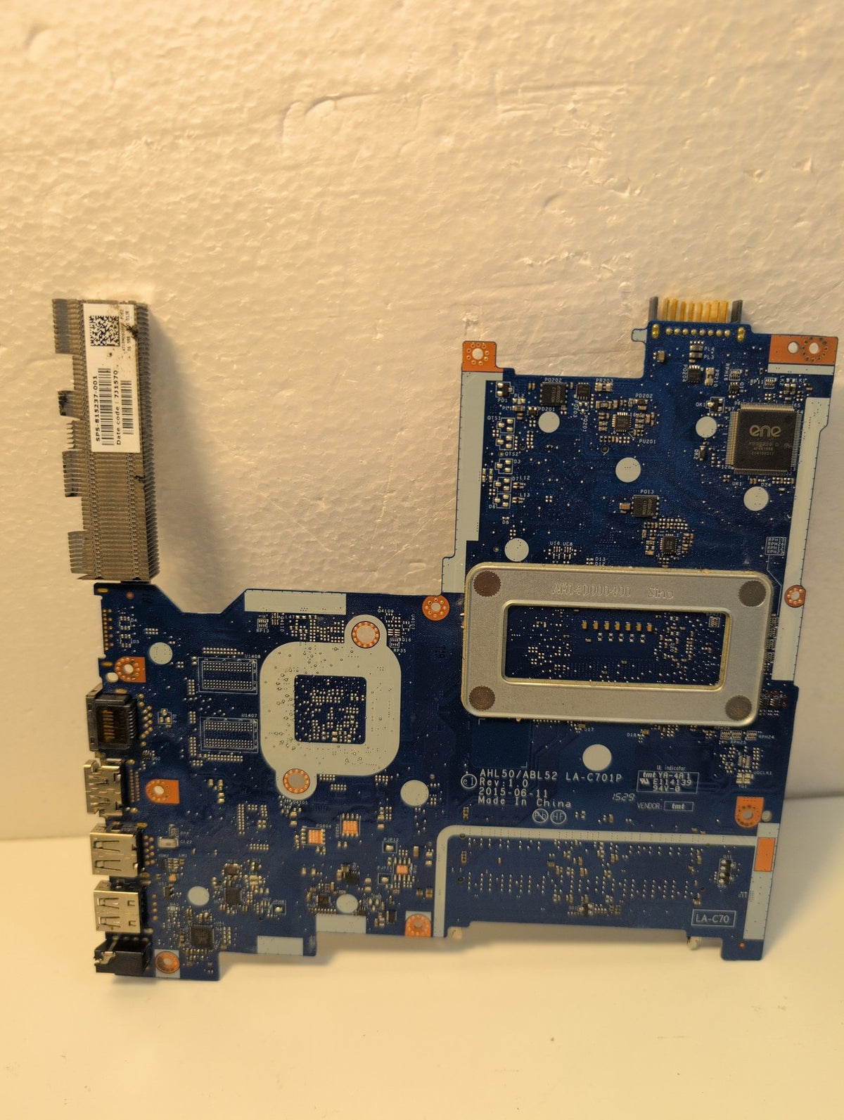 HP 15-ac048ca Laptop Motherboard LA-C701P SPS 815242-501 with i5-5300U -