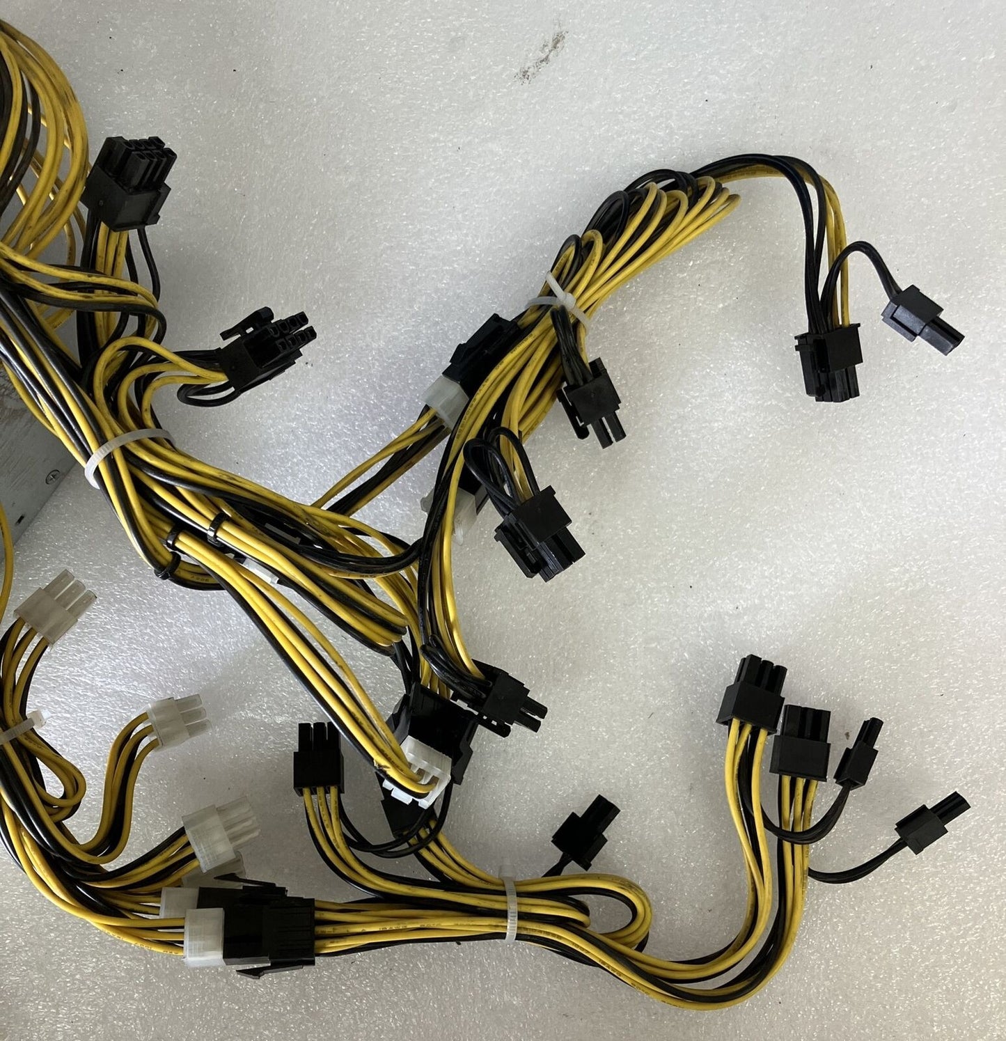 MTJG MT-1800W-A006 12V-150A 1800W 12x (6+2) Pin & 4x 6-Pin Output Power Supply ~
