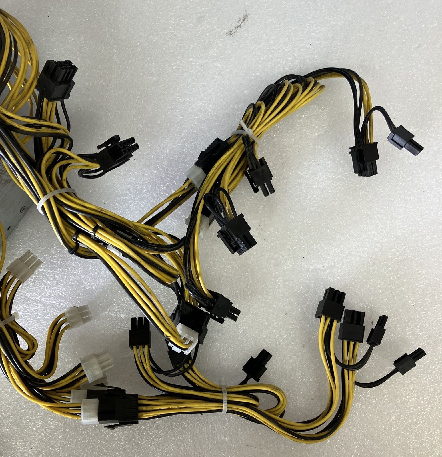 MTJG MT-1800W-A006 12V-150A 1800W 12x (6+2) Pin & 4x 6-Pin Output Power Supply ~