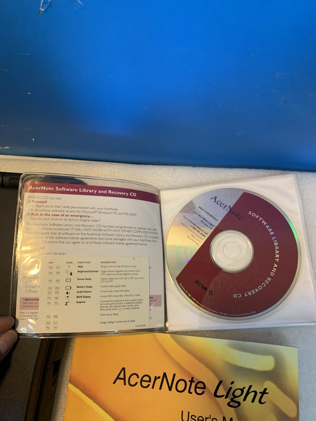 🔥 Vintage Acer 370c Pentium 16MB ram 1GB HD windows 98 W/CD-rom/Floppy drive/CD