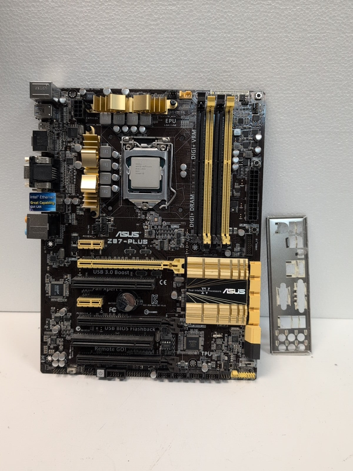 ASUS Z87-PLUS LGA 1150 DDR3 ATX DVI HDMI USB3.0 Motherboard With i5-4670 + I/O -
