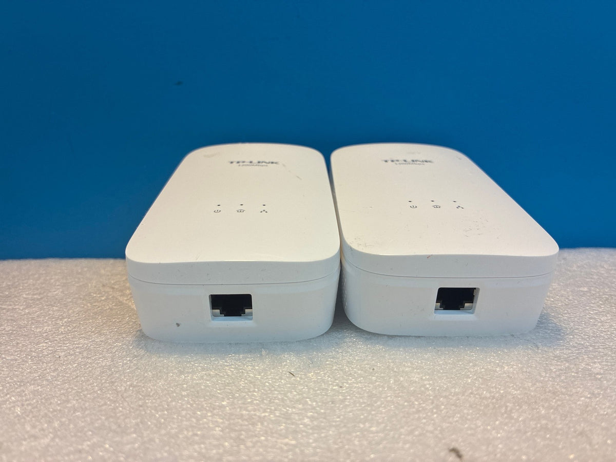 🔥 TP-Link TL-PA8010 AV1200 Gigabit Powerline Ethernet Adapter Set TL-PA8010(CA)