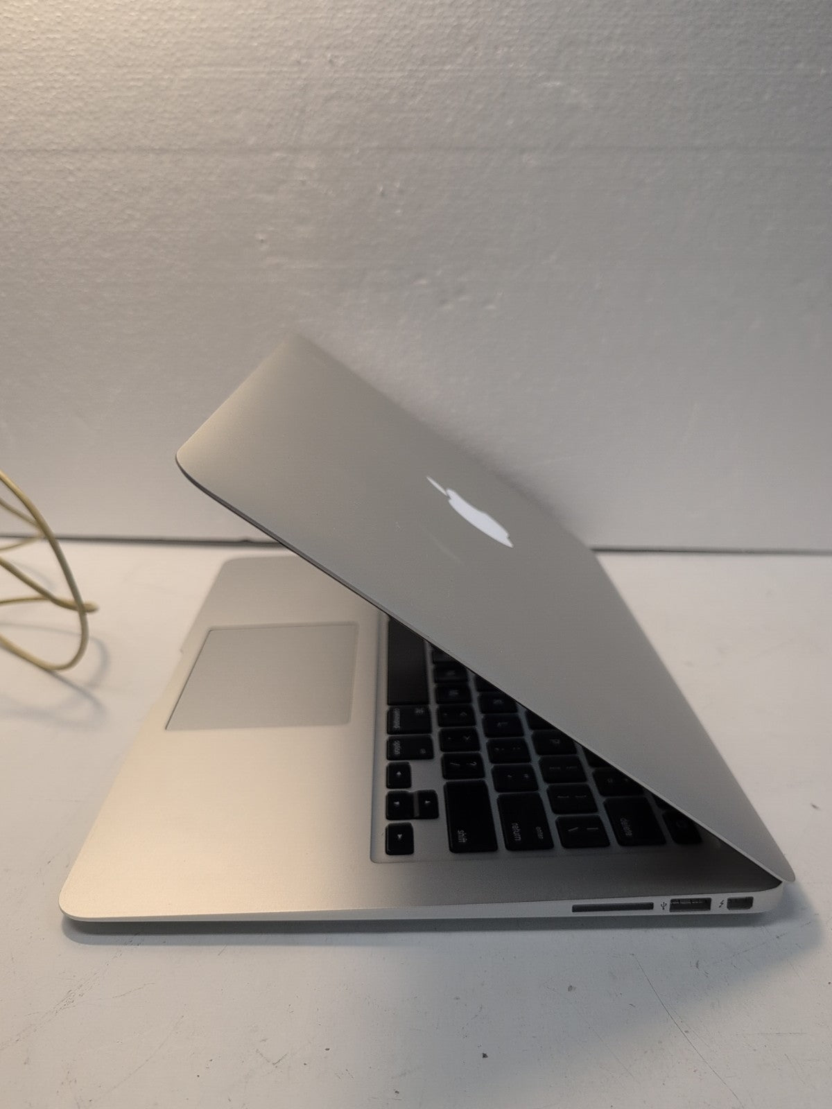 🔥 NICE Apple MacBook Air 2015 A1466 13.3" Intel i5-1.6GHz/8GB/128GB SSD/10. 13-