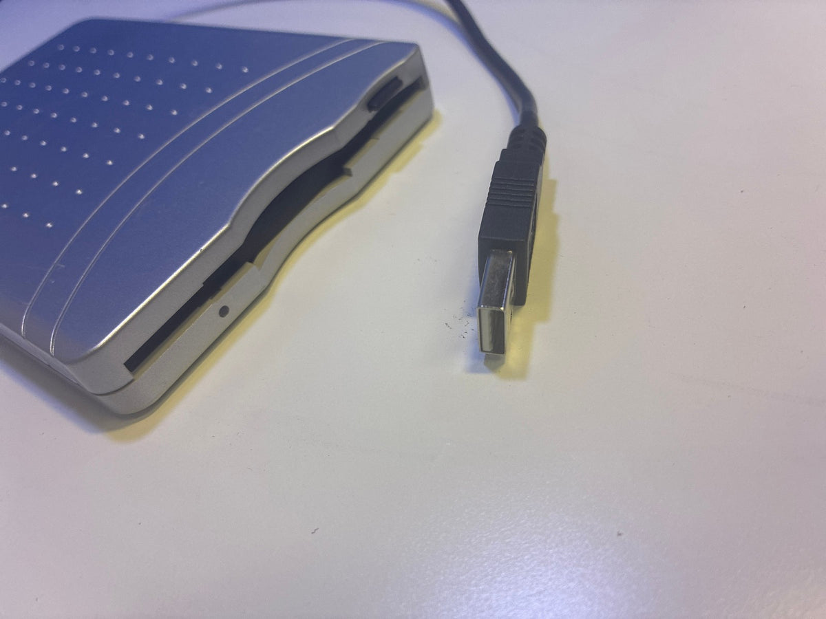 🔥 Dynex DX-EF101 Slim USB External Floppy Disk Drive Silver Blue Taiwan