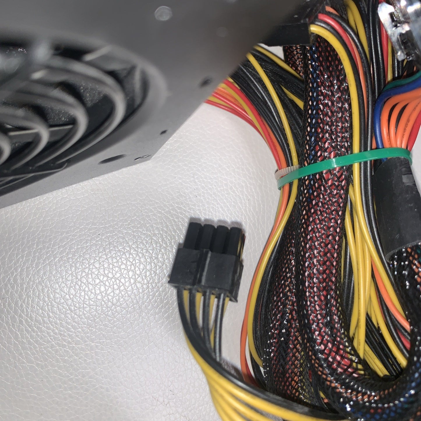 🔥 Thermaltake TR2 -600W Power Supply w/ PCIE 6+2 PIN