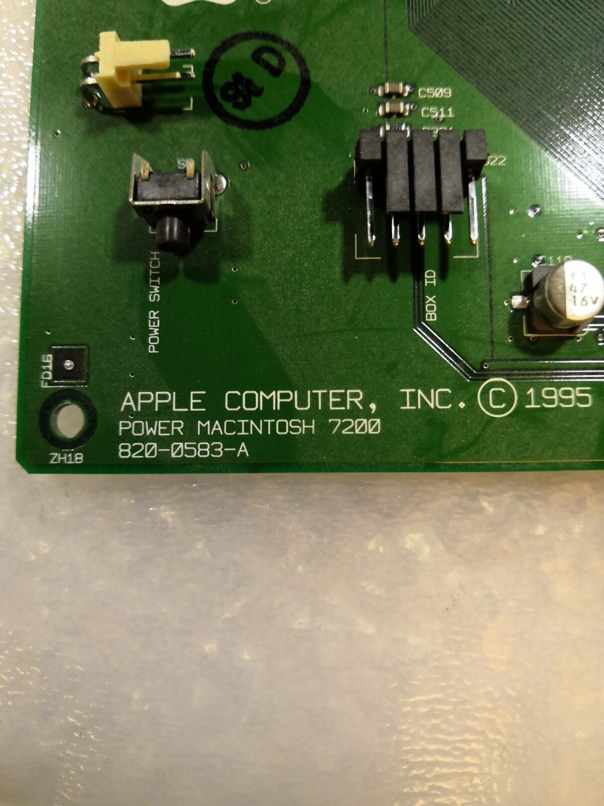 ** Apple 820-0583-A Power Mac 7200 System Board @@@