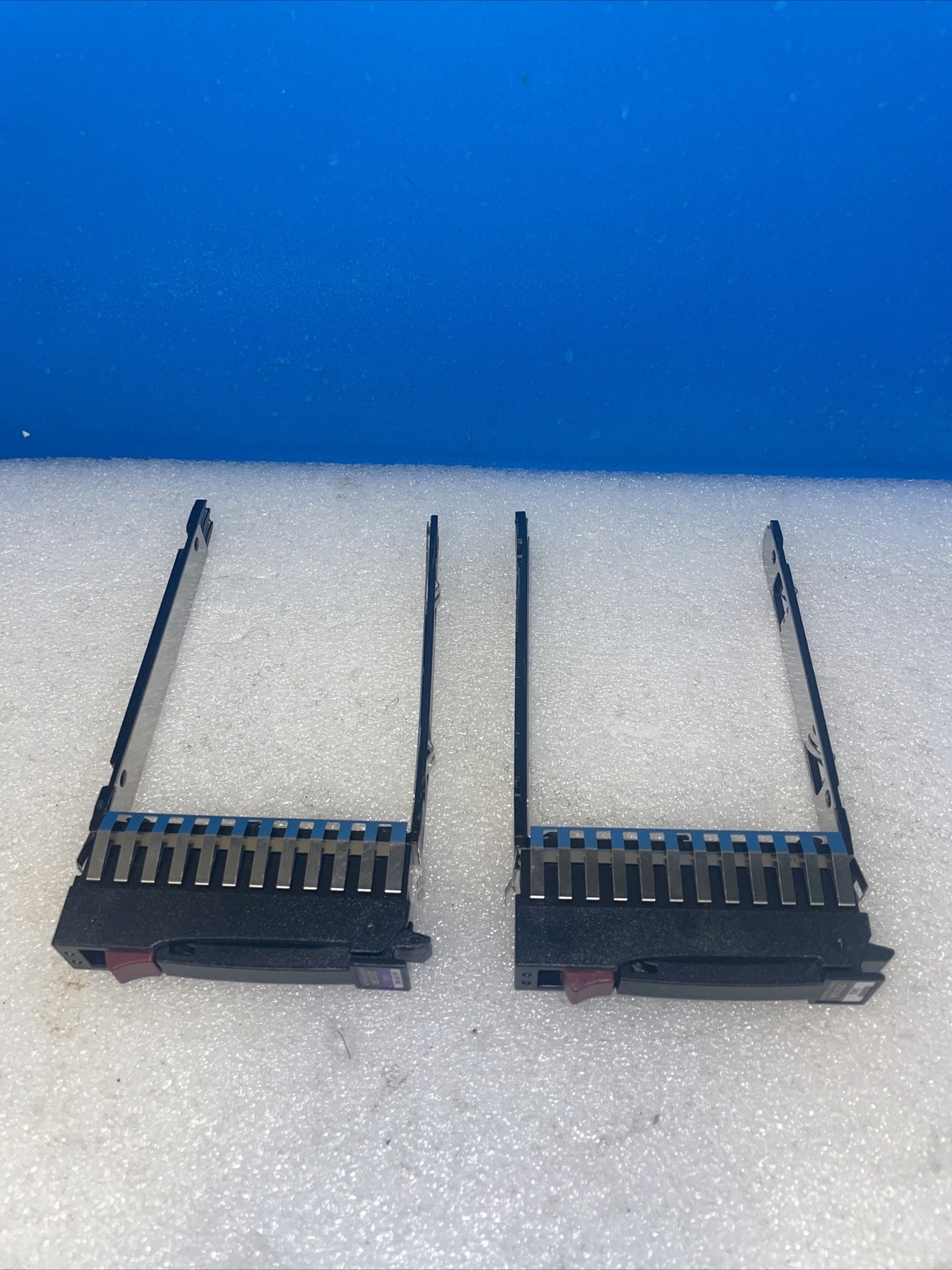 2×  HP 500223-001 2.5" SAS SATA HDD Tray DL380 DL360 DL385 ML370 ML350 570 G6 G7