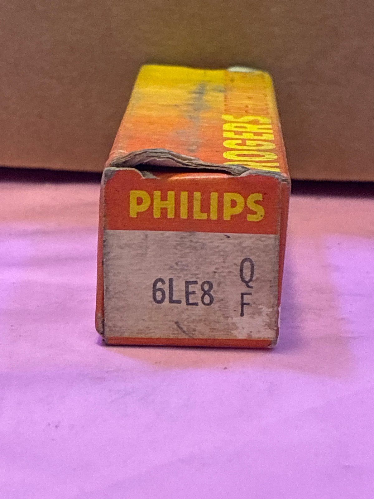 🔥 Philips Rogers 6LE8 Vacuum Tube in Original Philips Box Vintage