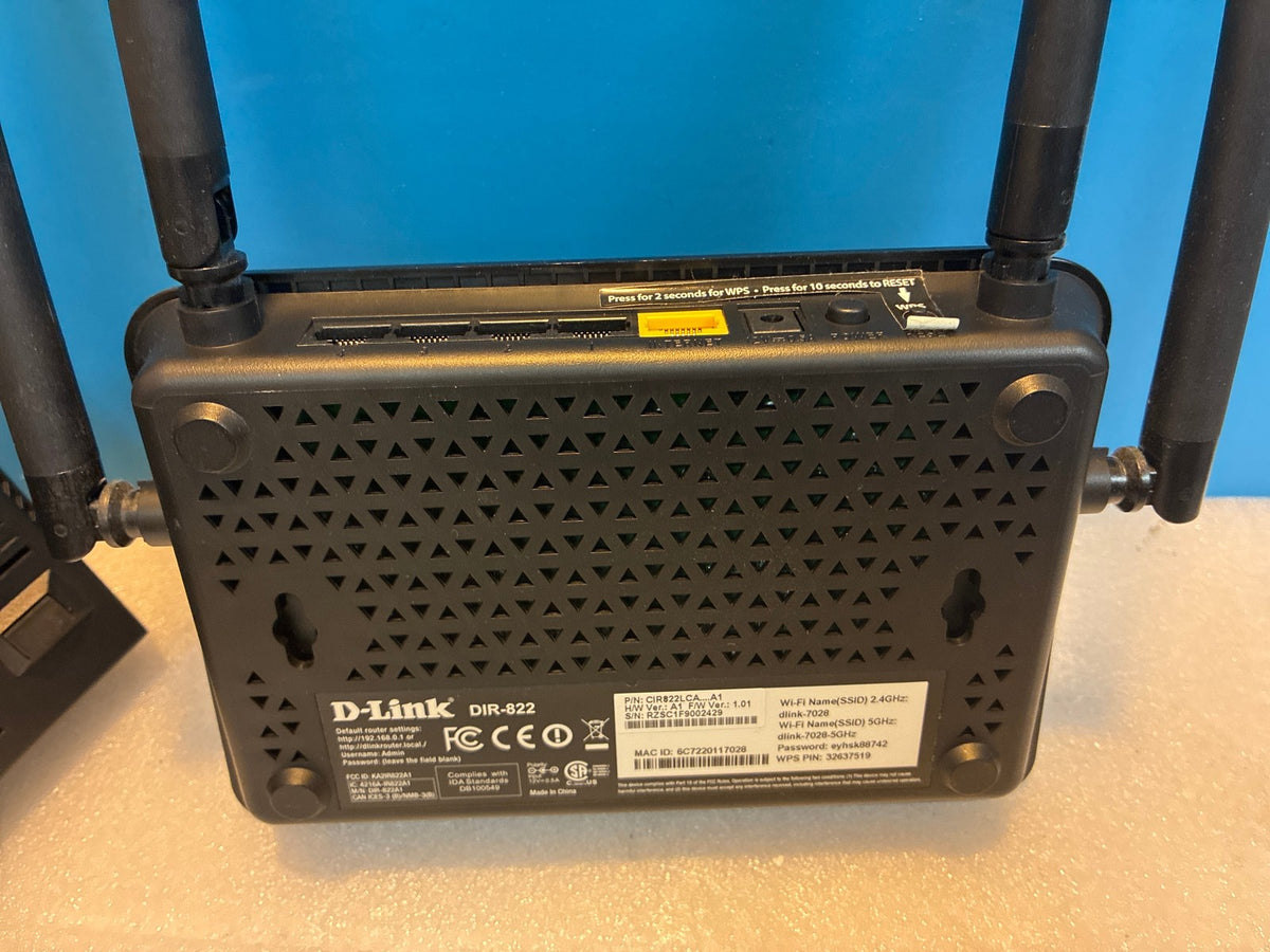 🔥 Lot of 3 Wireless Routers: ASUS RT-AC68U, RT-AC66U B1 + D-Link DIR-822