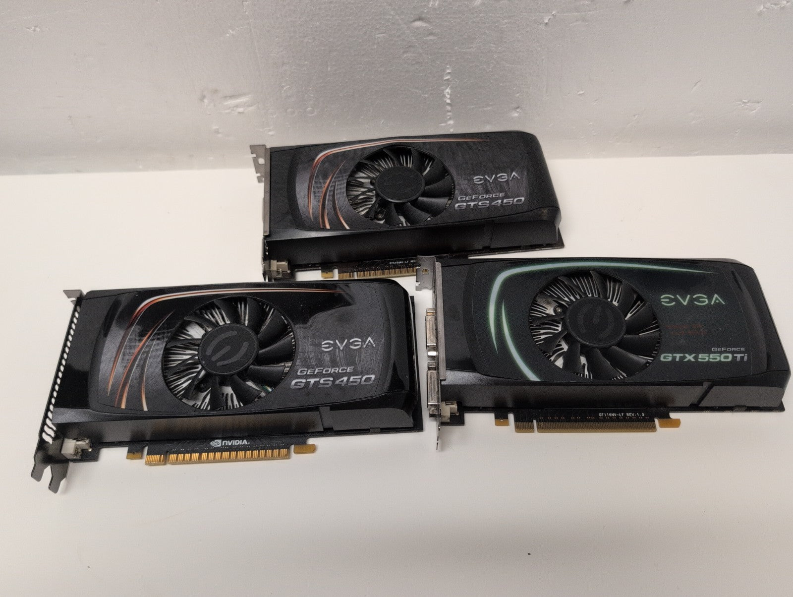 🔥 3x EVGA NVIDIA GeForce 1GB PCI-E Graphics Cards (2x GTS 450,  1x GTX 550Ti) -