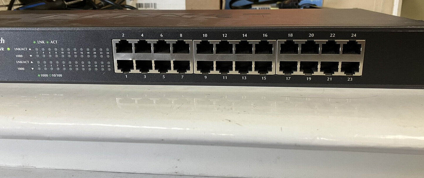 ~ Planet Technology GSW-2401 Gigabit Ethernet Switch 24-Port 10/100/1000Mbps