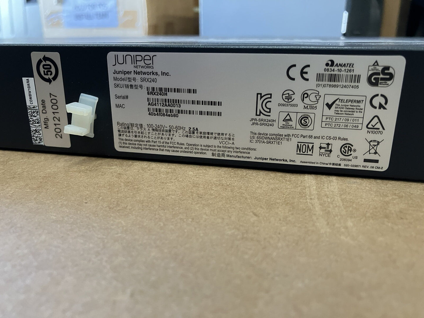 ~ Juniper Networks SRX240 16-Port Secure Services Gateway