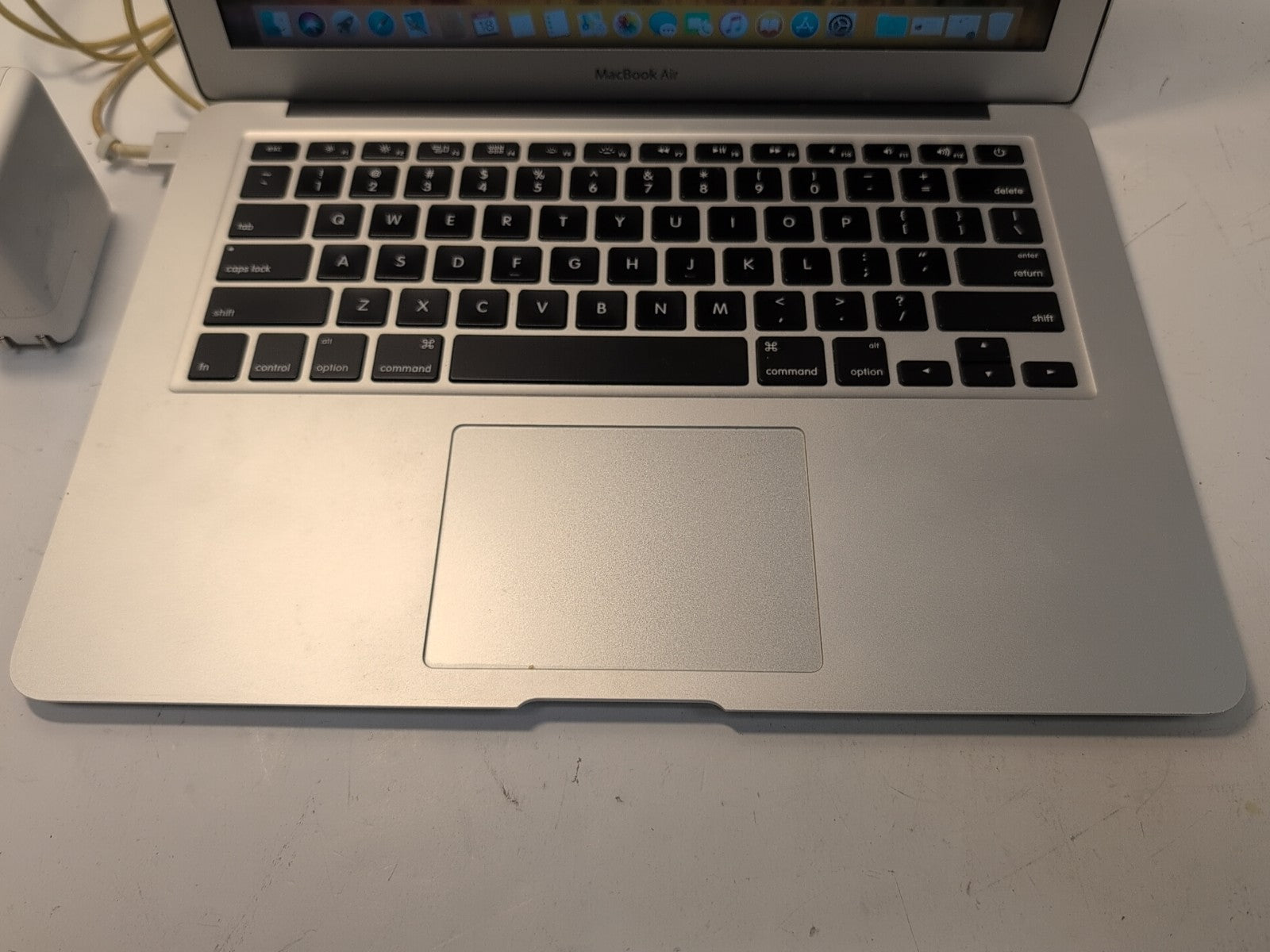 🔥 NICE Apple MacBook Air 2015 A1466 13.3" Intel i5-1.6GHz/8GB/128GB SSD/10. 13-