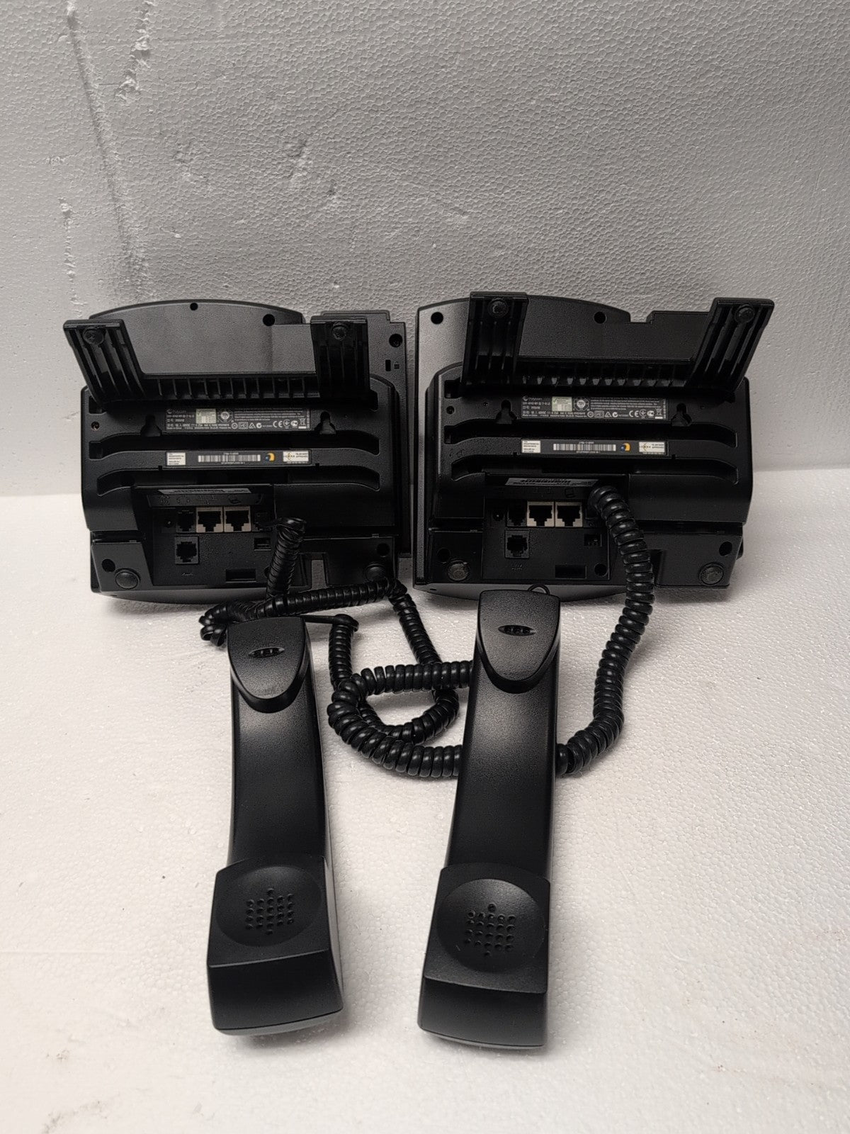 2x Polycom VVX 410 Business Phone 12-Line Gigabit VoIP PoE HD Voice w/ Stand -