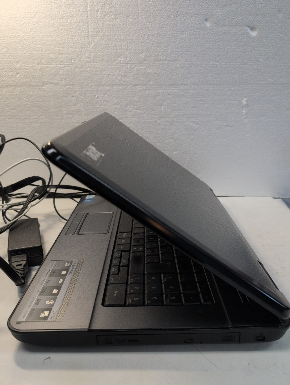 🔥 Acer Aspire 7715 17"  Laptop Intel T4500 CPU /4GB RAM /320GB HDD/ WIN XP -