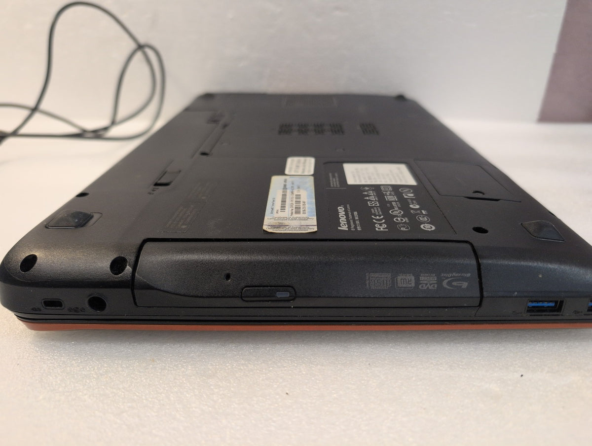 🎸 Lenovo IdeaPad Y570 15.6" Laptop i7-2670QM CPU/4GB/750GB HDD/WINXP  (READ)