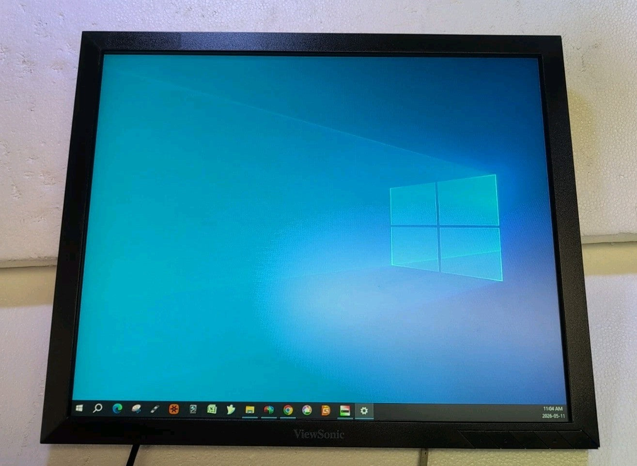 🔥 NICE ViewSonic VA951S 19" 4:3 LCD Monitor  VGA DVI (NO STAND) Tested -