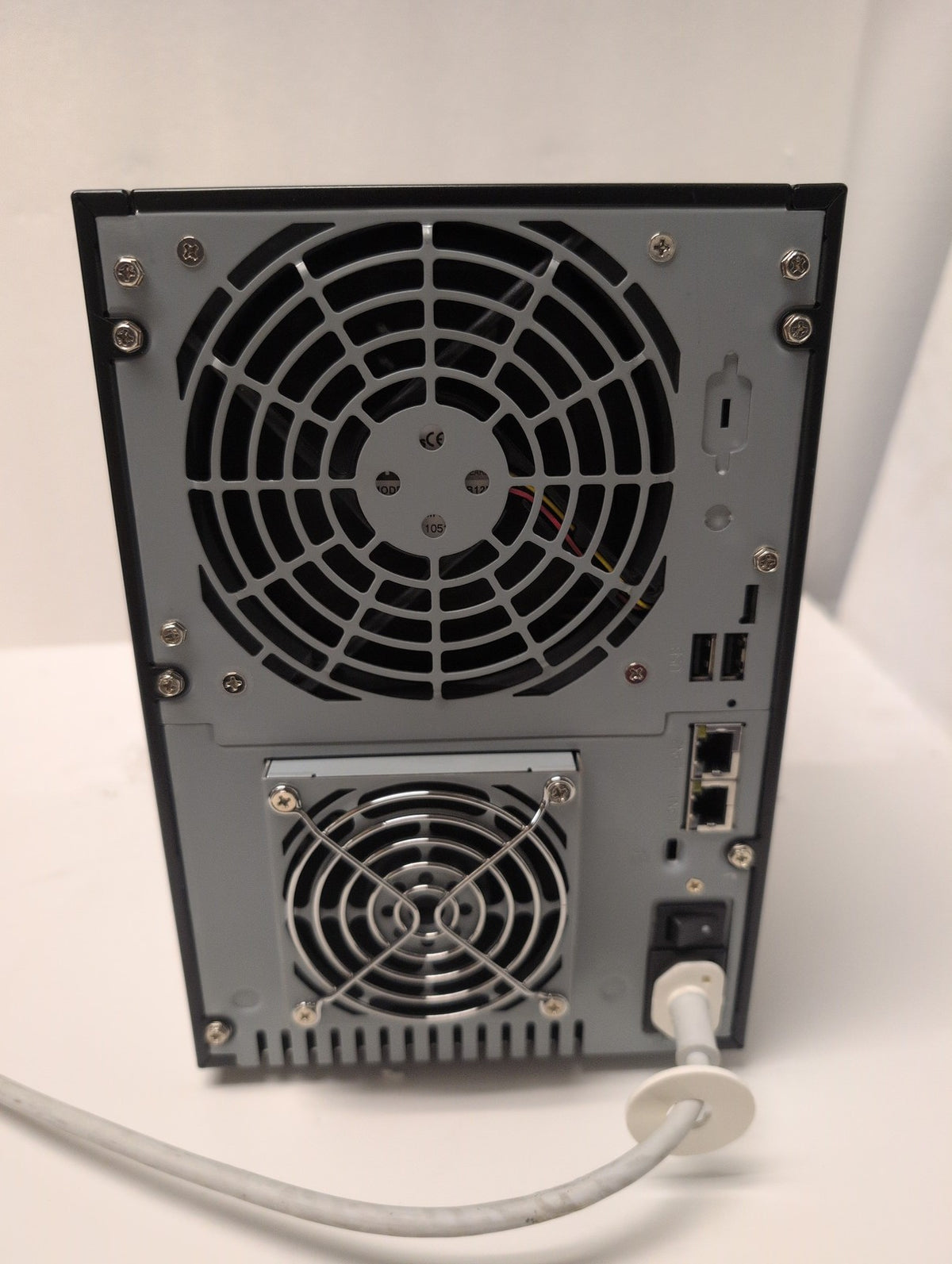 🎸 NETGEAR ReadyNAS RNDP6000 RND-6B 6-Bay Network Storage Server No Drives