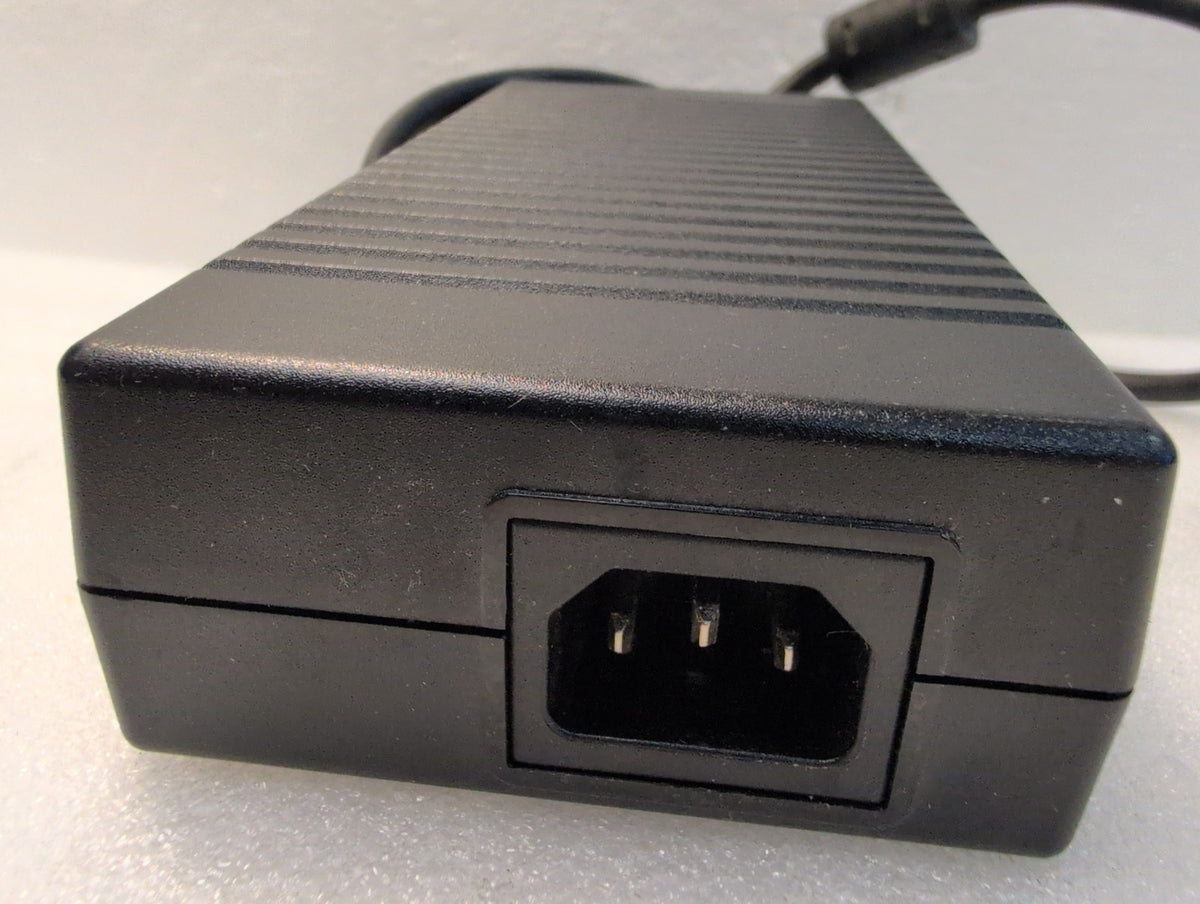 🎸 HP 180W AC Adapter HSTNN-DA03 393948-004 for Compaq HP Notebooks 19V 9.5A