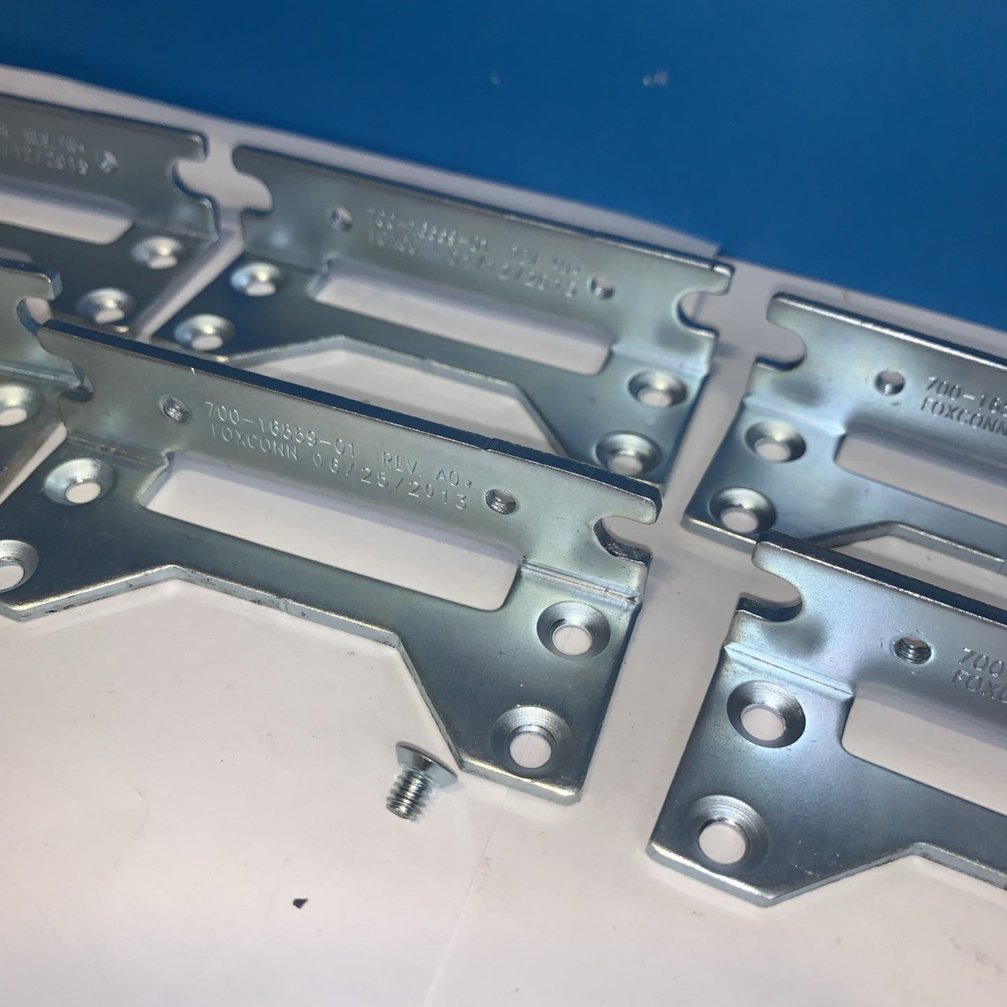 (3 pairs of )  Cisco ACS-2900-RM-19 19IN Rack Mount kit for Cisco 2900 2911 2921