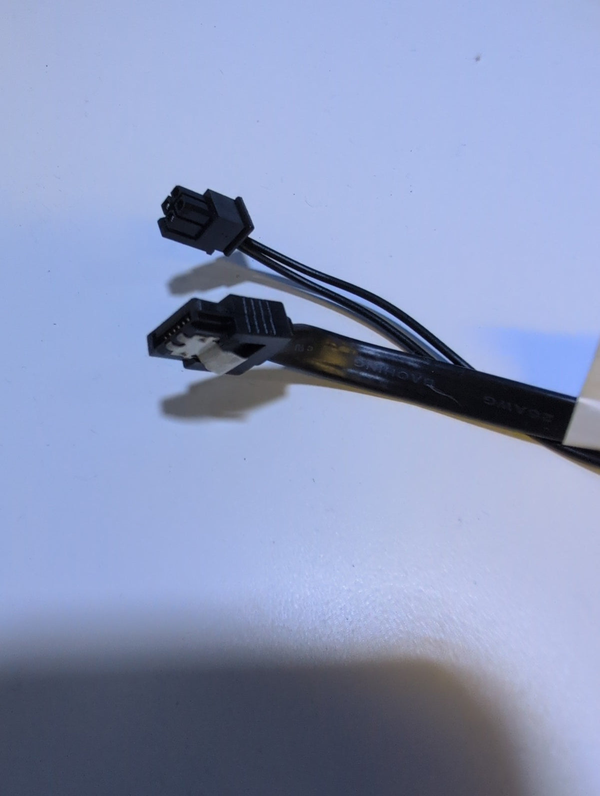 Lenovo 00XL190 Internal Mini-SAS to SATA Data + Power Splitter Cable -