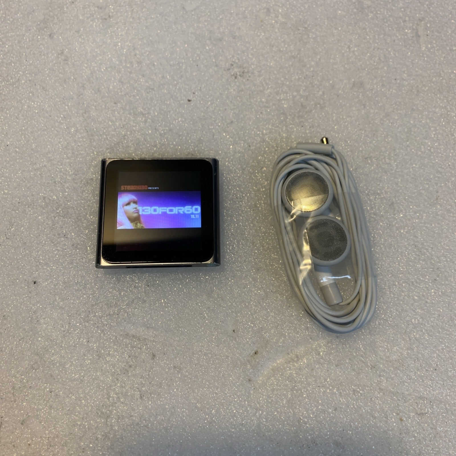 Apple iPod nano A1366 6th Gen/1.54" Multitouch/Clip 8GB