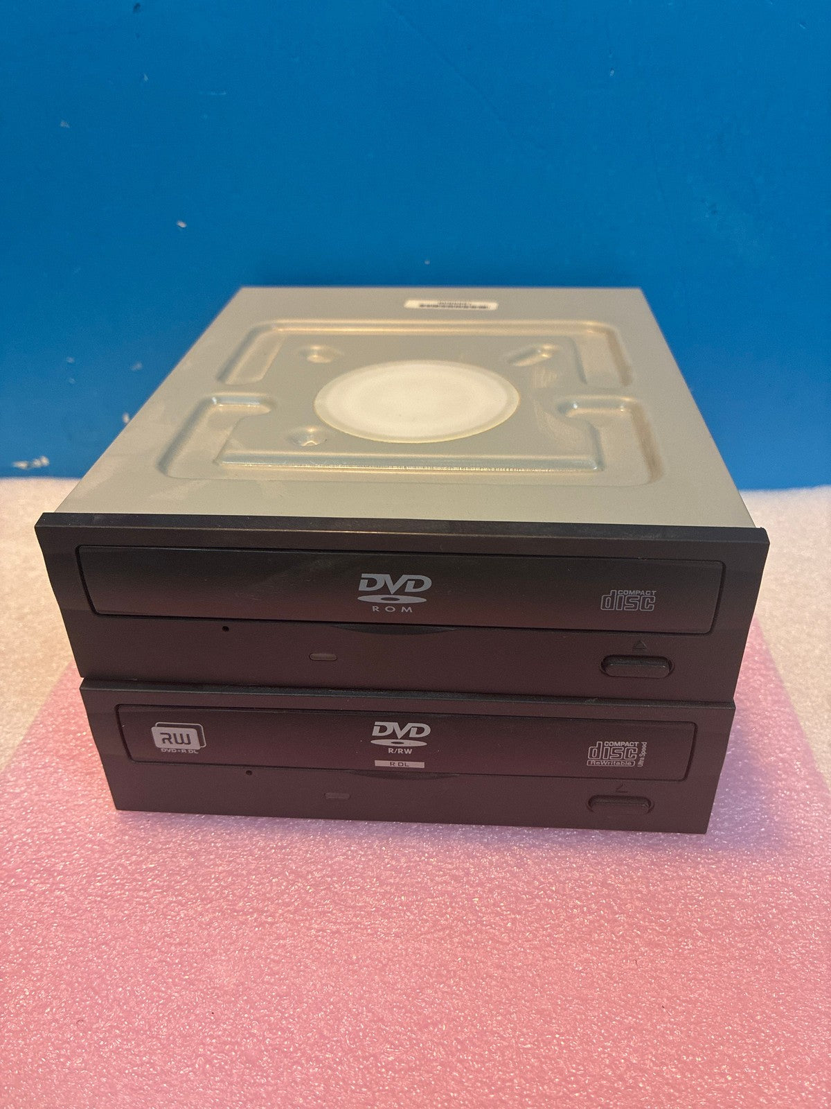 🔥 Lot of 2 Internal IDE PATA 5.25 in Optical Drives DVD-ROM or DVD-rewriter