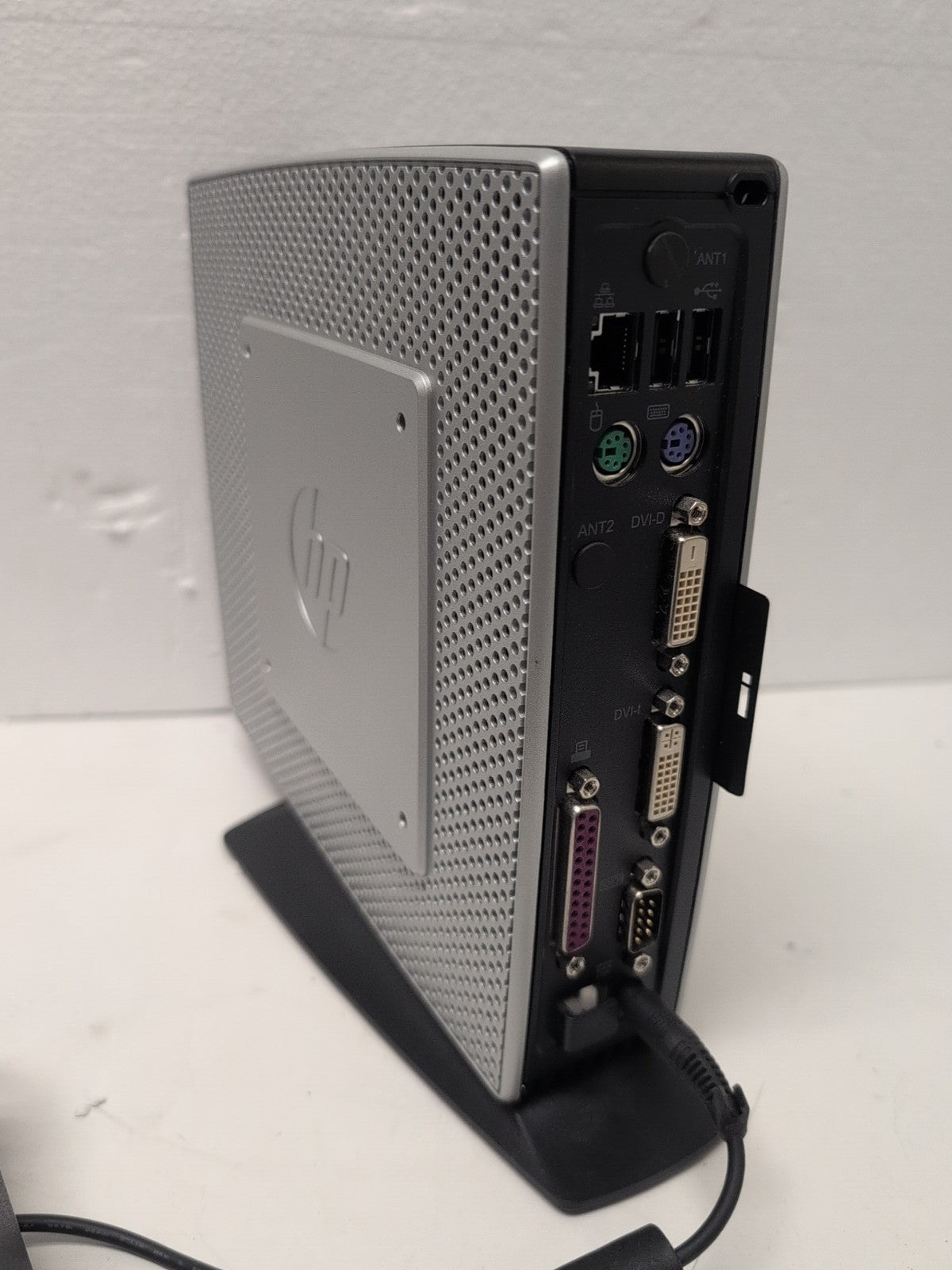 🔥 HP t510 Thin Client Via Eden X2 U4200 CPU / 2GB RAM/ 1GB Flash HDD/ NO OS -