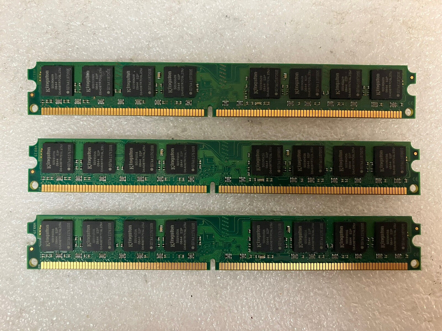 ~ (3x 1GB) Kingston KVR667D2N5K2/2G PC2-5300 DDR2-667 Slim Desktop DIMM Memory