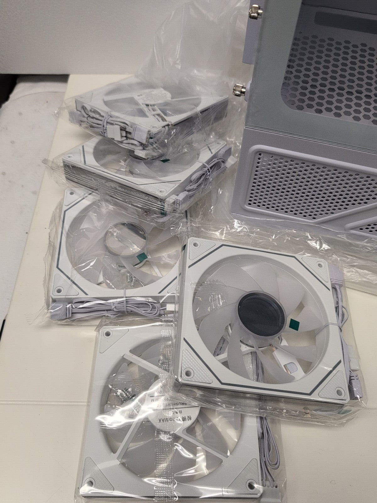 New in box VALKYRIE B360W VK03-M Glass White ATX Computer Case With Fans -
