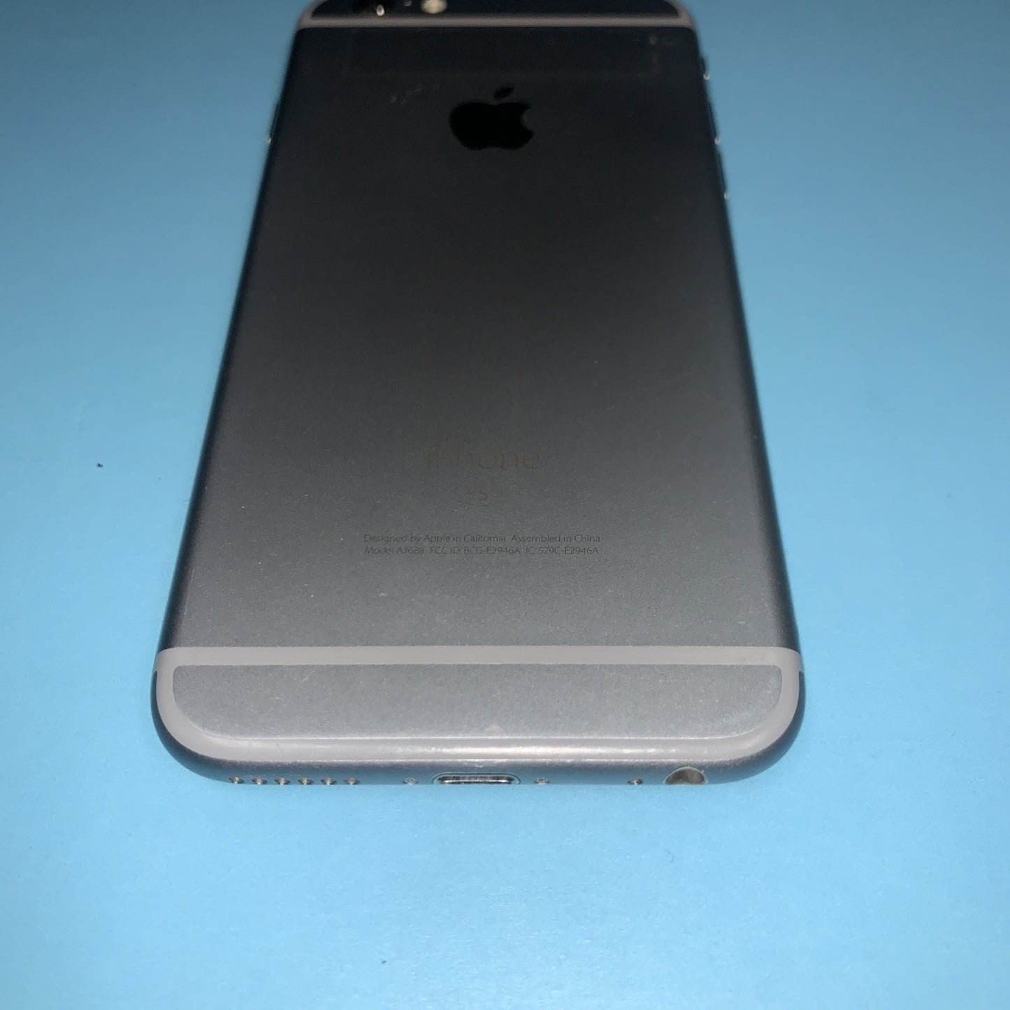 Apple iPhone 6s - 16GB - Space Gray (Unlocked) A1688