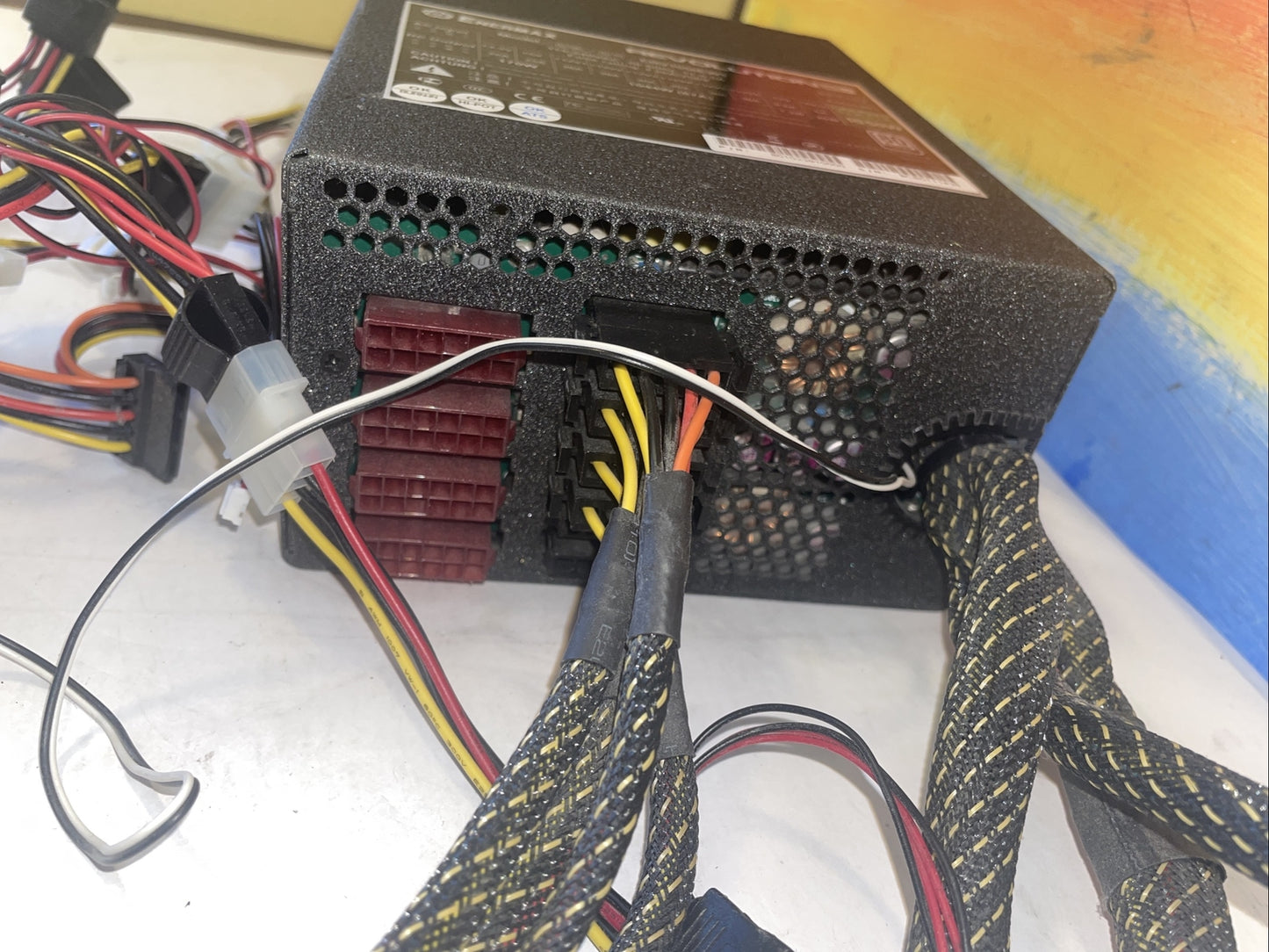 ENERMAX REVOLUTION 85+ ERV1050EWT 1050W POWER SUPPLY