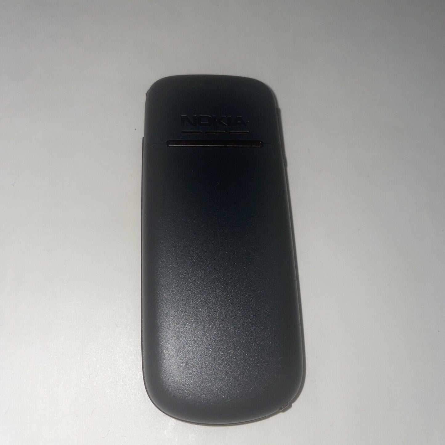 (Nice)   CANDY BAR PHONE NOKIA 1661-2b  cell phone (carrier: Rogers, Fido)