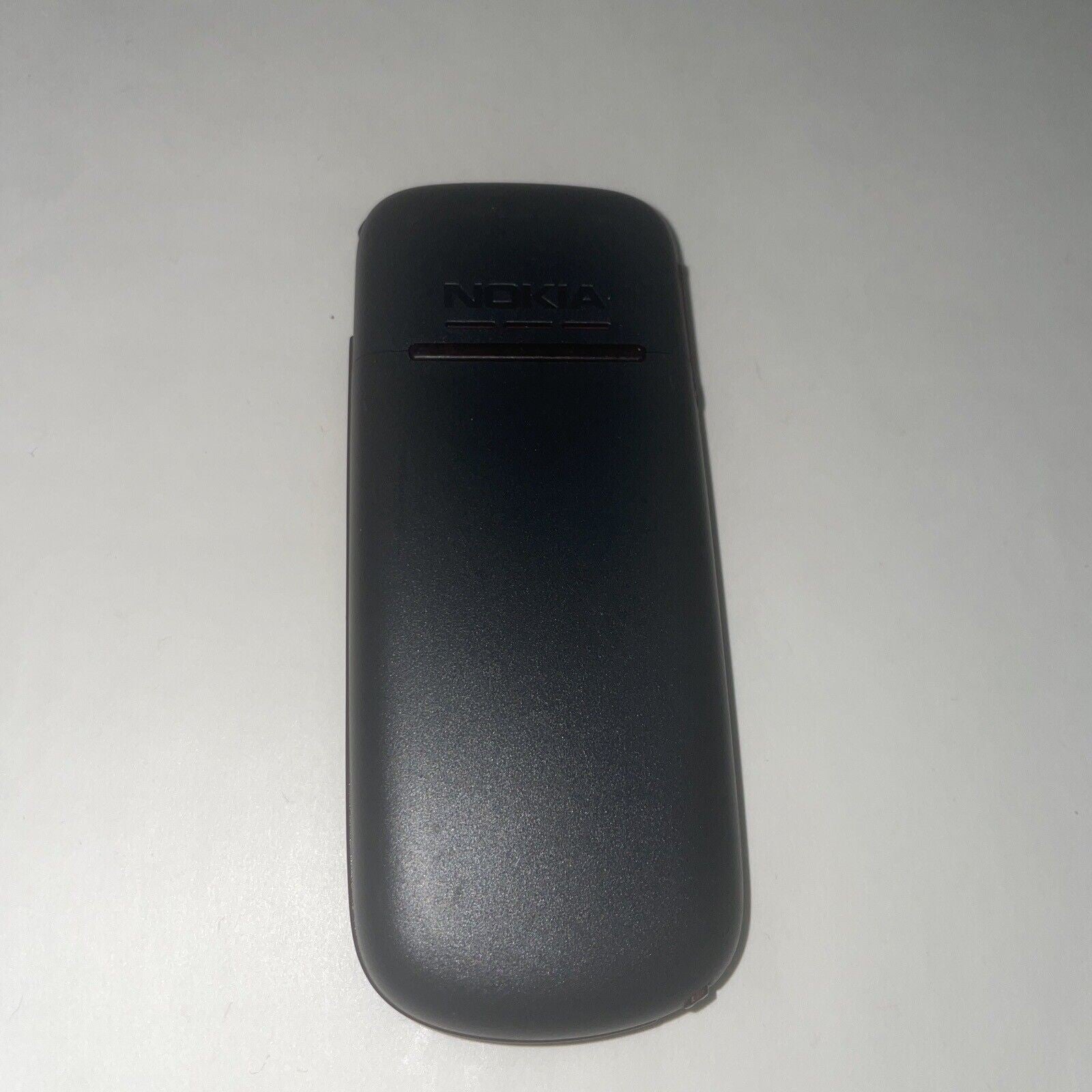 (Nice)   CANDY BAR PHONE NOKIA 1661-2b  cell phone (carrier: Rogers, Fido)