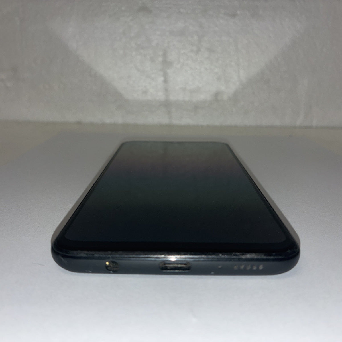 🔥 Galaxy A20 or A20e cell phone ( read listing)