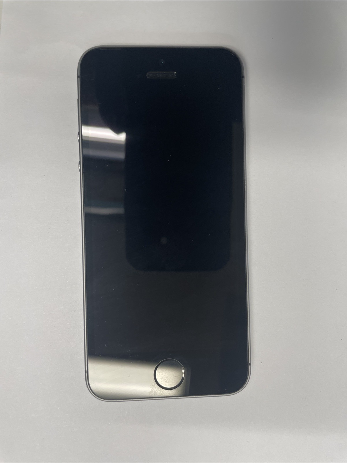 Apple 16GB iPhone 5s A1533, Space Gray  Hollow at Back  Unlocked Carrie:Telus +