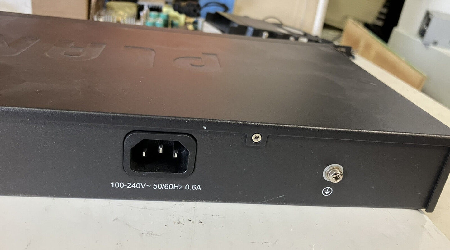 ~ Planet Technology GSW-2401 Gigabit Ethernet Switch 24-Port 10/100/1000Mbps