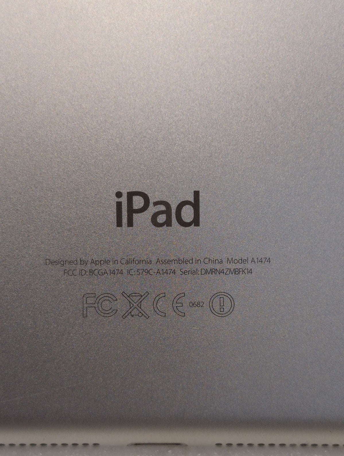 🎸 Apple iPad Air 1st Gen A1474 16GB Wi-Fi 9.7in Silver/White Tablet Used