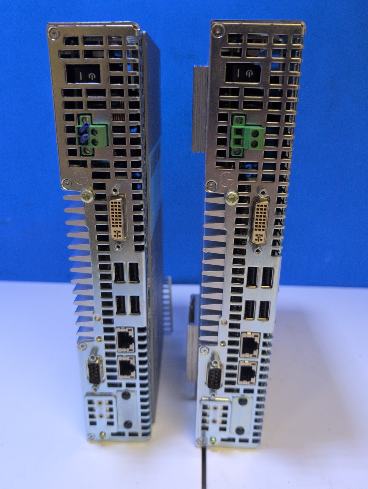 2x SIEMENS SIMATIC MICROBOX PC IPC427C 6ES7647-7BE40 C2D CPU/4GB (NO CF CARD) -