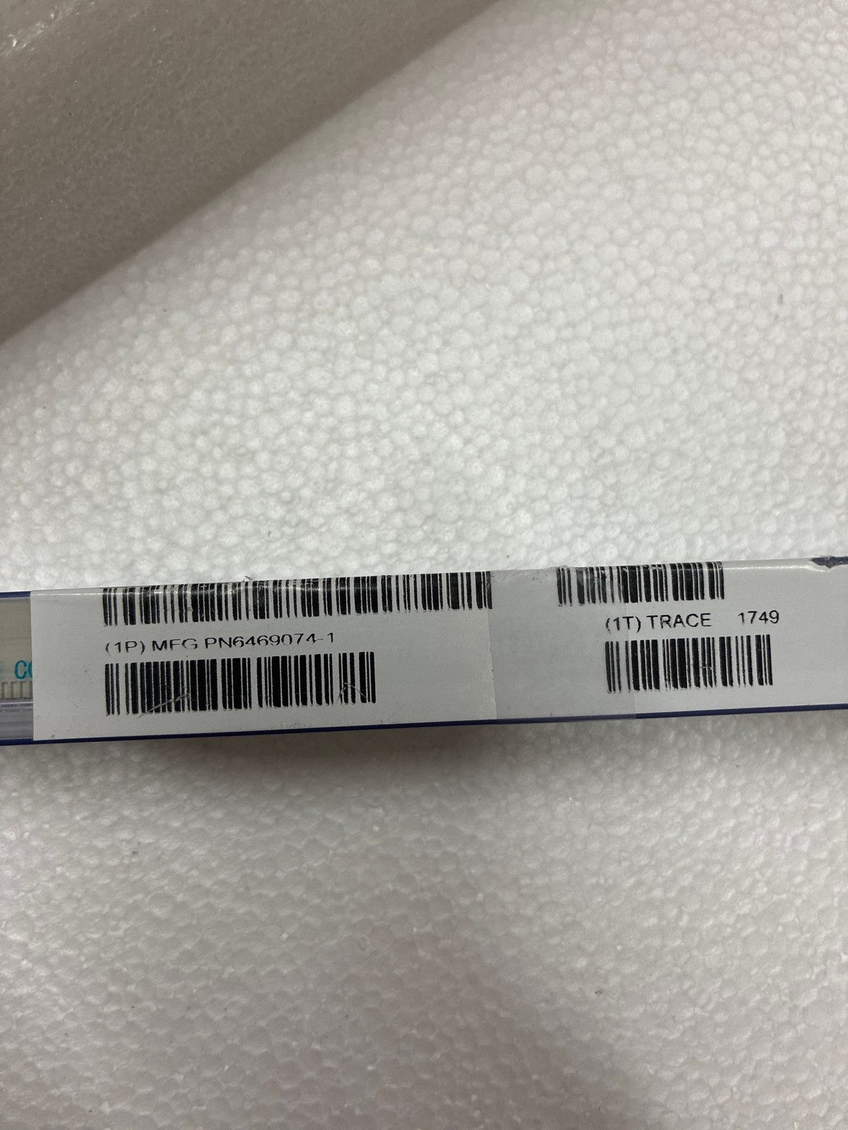 🔥 TE Connectivity 6469074-1 Multi-Pin Board Connector Gold Contacts Gray