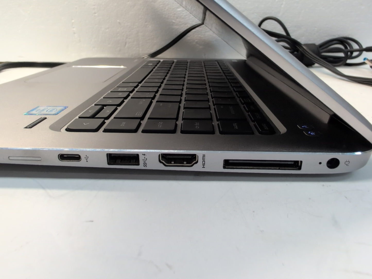 🔥NICE HP EliteBook Folio 1040 G3 14" Touch Laptop i7-6500U/8GB/360GB SSD/Win11-
