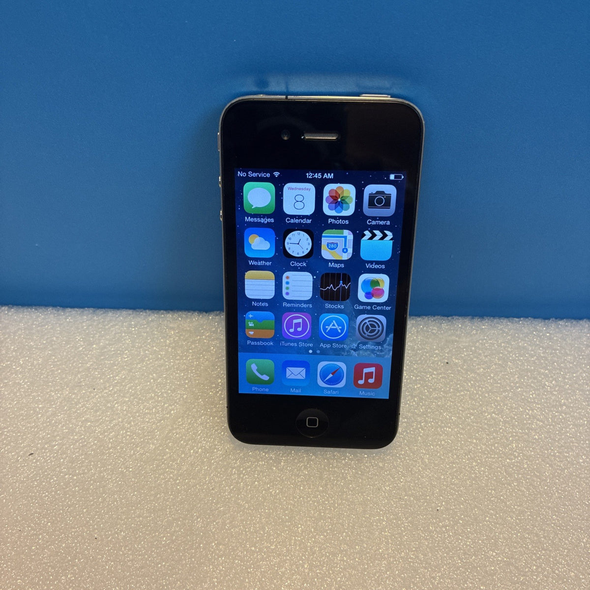 🔥 Apple iPhone 4 (A1332) - 16GB - Black (Battery cycle: 189)