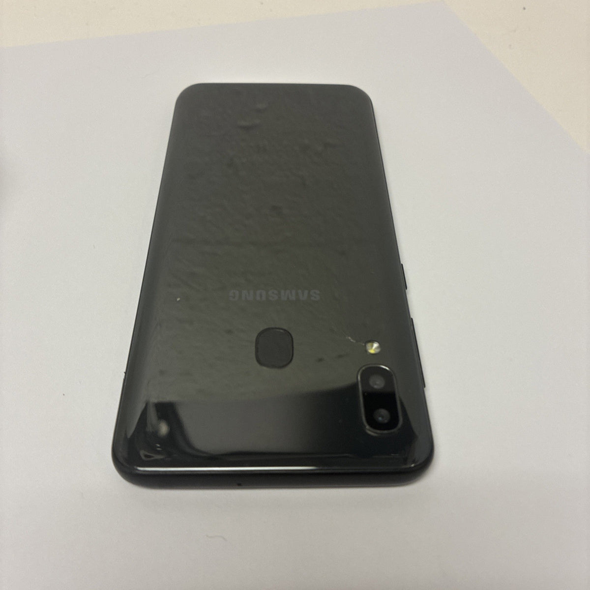 🔥 Galaxy A20 or A20e cell phone ( read listing)