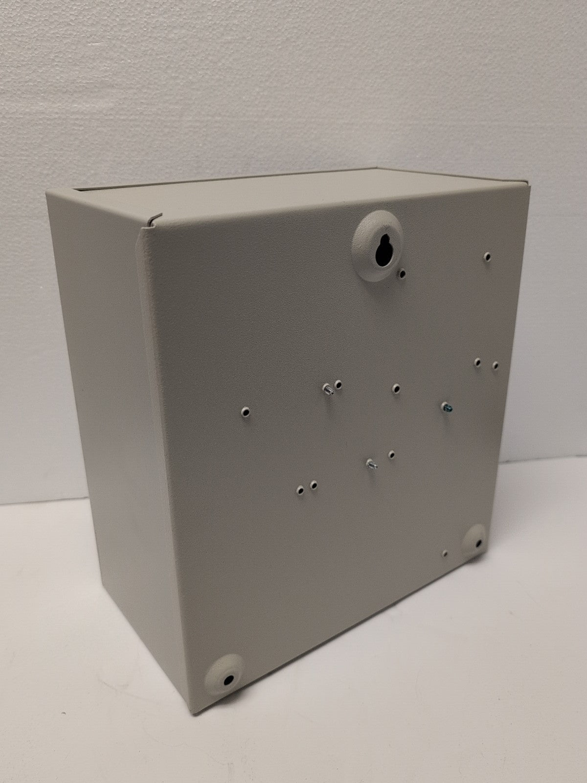 Unused Allen Bradley ENCLOSED STARTER IP42 Series A 109-C23ADXXX-T 100-C23*10 -