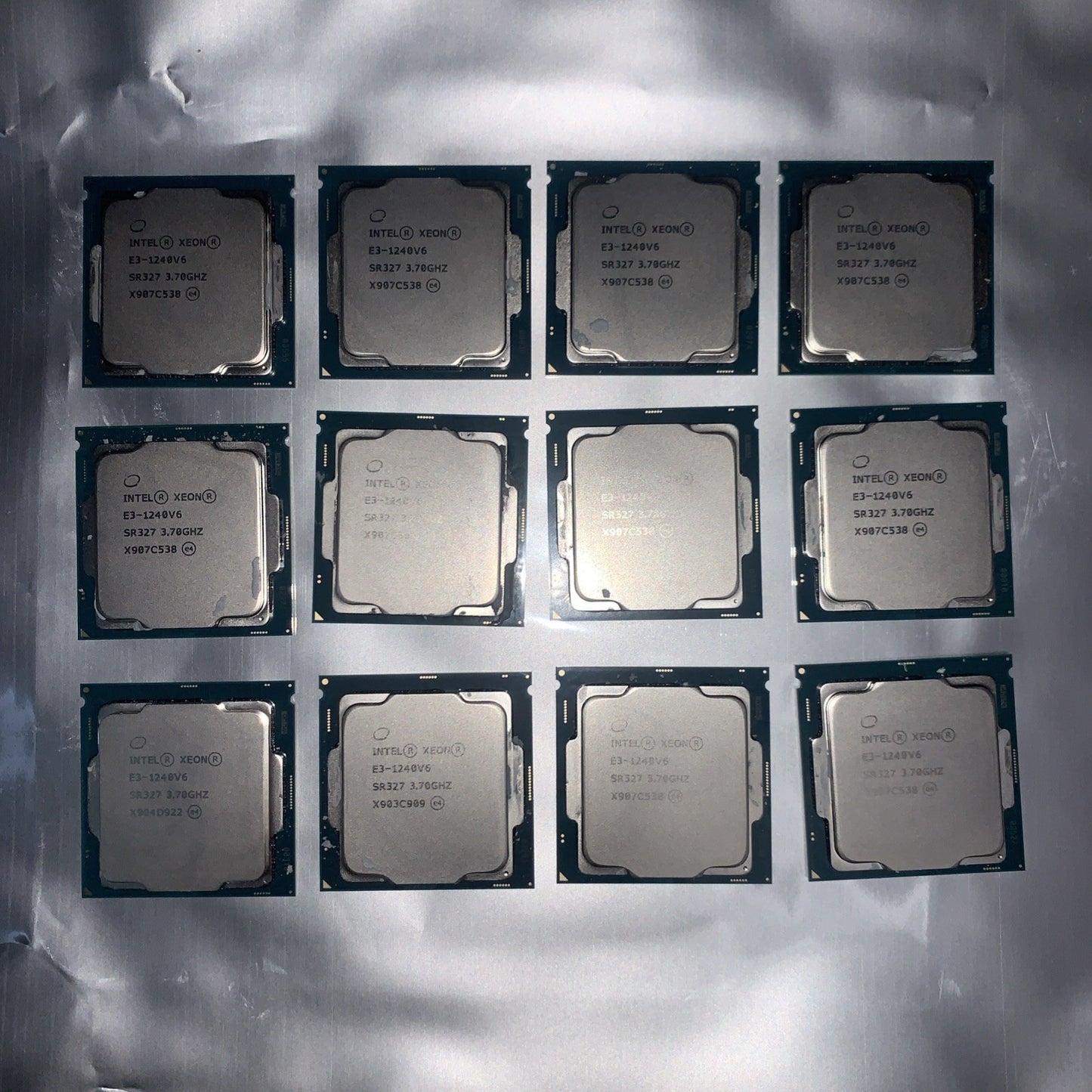 1x Intel Xeon E3-1240 v6 LGA1151 CPU Processor SR327 4-Core 3.7GHz 8MB E3-1240V6