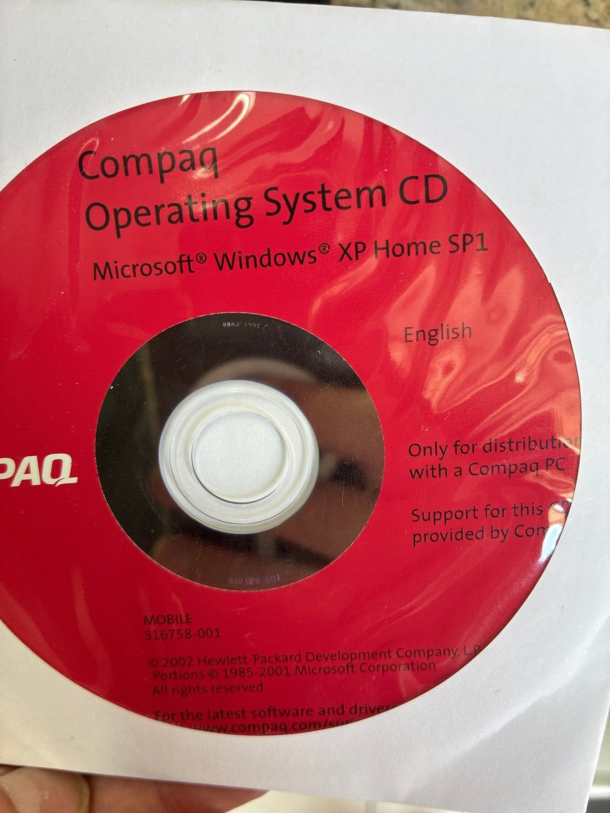 🔥 Compaq Windows XP Home SP1 OEM OS CD 316758-001 English & French 2-Disc Set