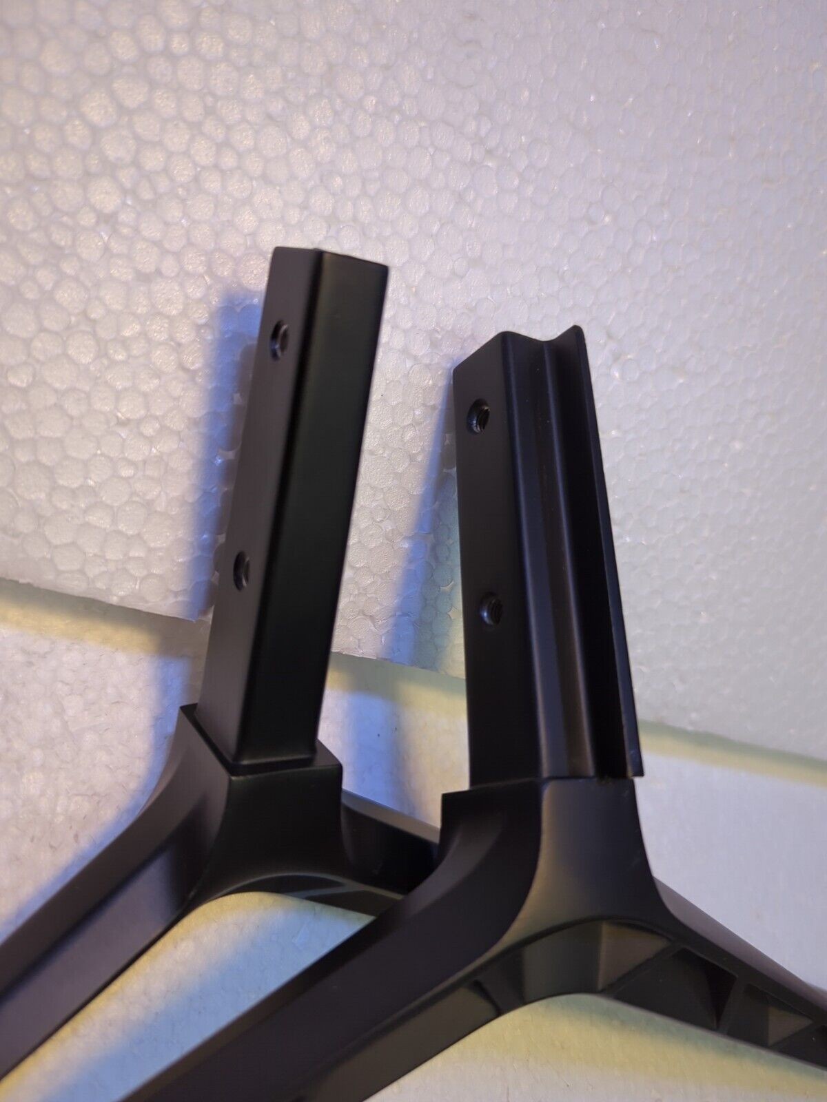 - Replacement TV STANDS For VIZIO 18E70 Television (no Screws) 